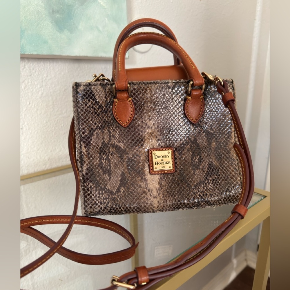 Dooney and Burke vintage snakeskin mini crossbody purse! SO DANG CUTE!!!
